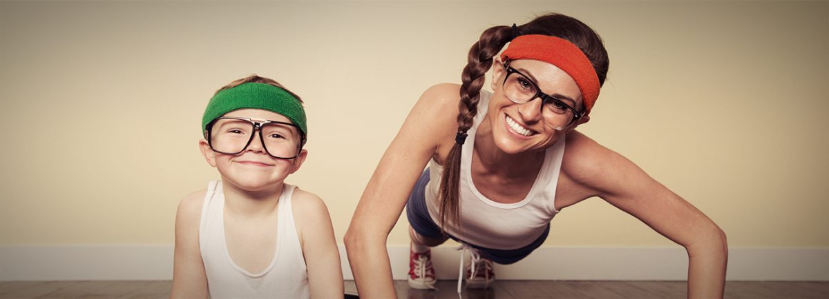 5 maneras de hacer ejercicio con tus peques en casa