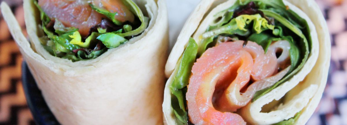 RECETA WRAP DE SALMÓN MARINADO (GRAVLAX) CON SALSA DE MOSTAZA