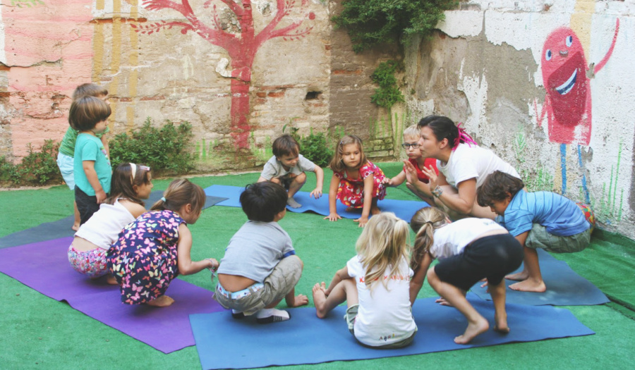 Beneficios del yoga para niños