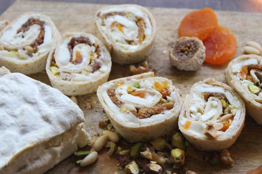 receta aperitivos de queso brie con orejones higos y frutos secos